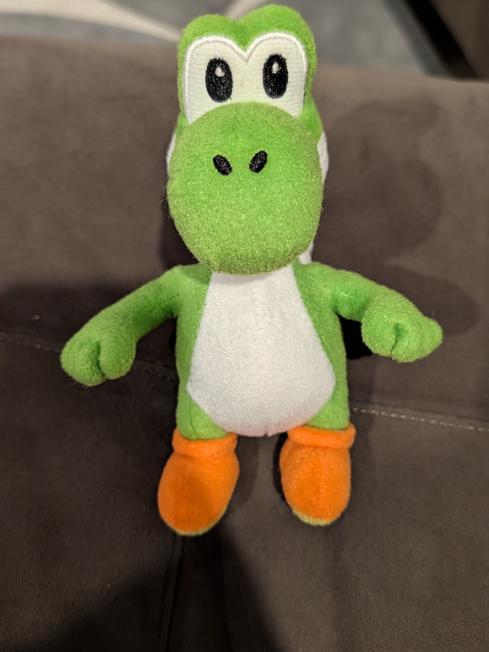 Nintendo Super Mario Green Yoshi Clip-on Plush with White Belly and Orange Feet
